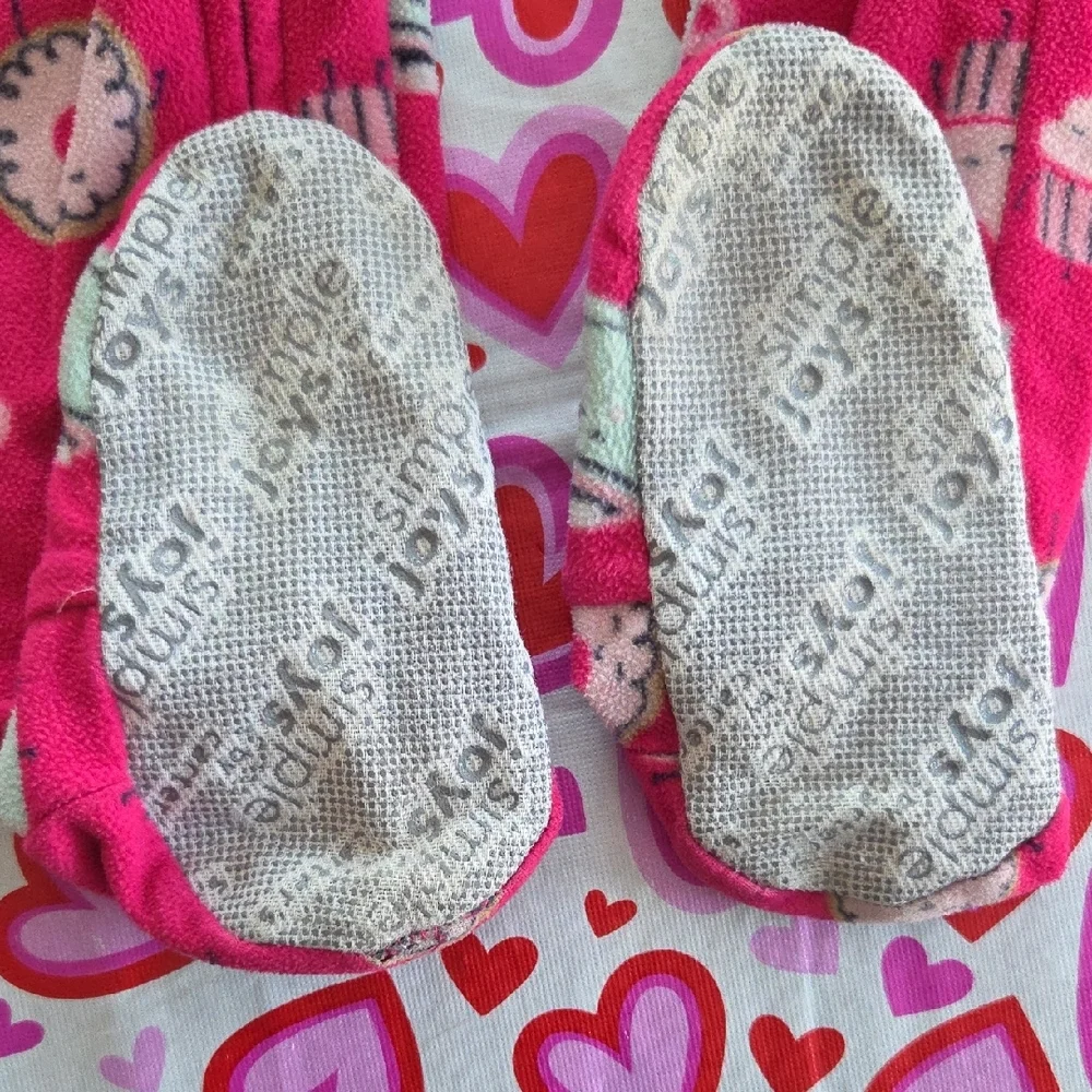Simple Pink Heart and Cupcake Kids Footie